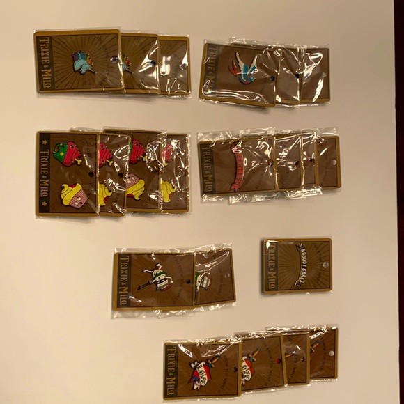 Fun pins for book bags, hats, jackets, etc. - Picture 1 of 8